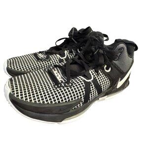 Nike Witness VII Black/White Mens High-Performance Basketball Shoes‎ Size 8.5